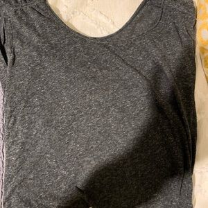 American Eagle grey t-shirt